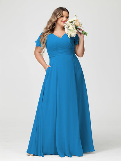 Princesa/Formato A Decote Em V Manga Curta Chiffon Dividir Lateral Plus Size Vestidos de Dama de Honra com Bolsos